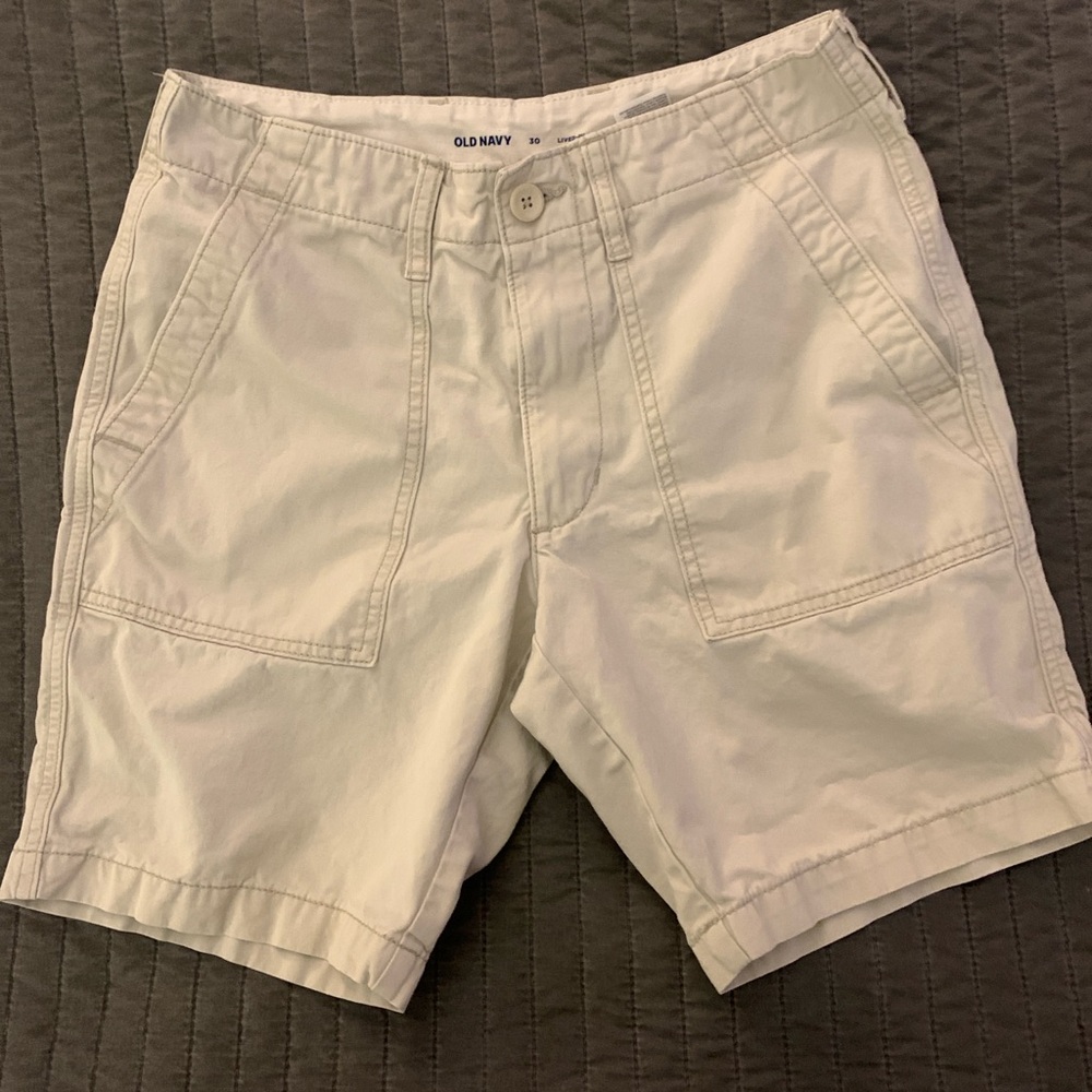 Old Navy Men's Tan Shorts